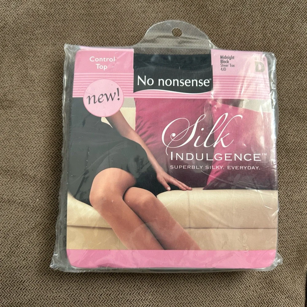 No Nonsense Silk Indulgence Control Top Sheer Toe Pantyhose
